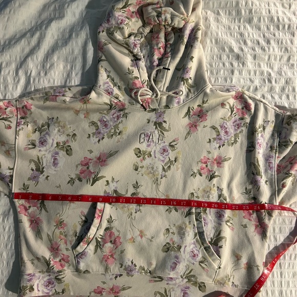 GAP X Love Shack Fancy 2 piece - Picture 2 of 10